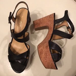 Nine West Size 9M Platform shoes